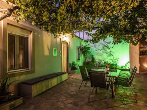 Patio nebo venkovní prostory v ubytování Filoxenia Pagonis