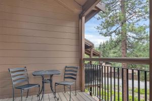 En balkon eller terrasse på Bright 3BR Condo Near Northstar