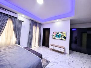 Postel nebo postele na pokoji v ubytování Luxury 3 Bedroom Haven in Lekki