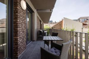 Sleek Apartment with Balcony and Parking 1087 Budapest, Fiumei út 5 kép - 2