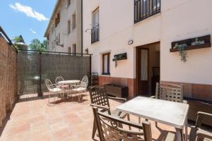 Balkón nebo terasa v ubytování Amplio apartamento de montaña con terraza y WiFi