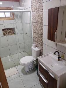 Et badeværelse på Casa Vó Rose