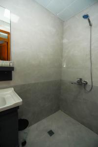 Koupelna v ubytování VƏTƏN Hotel