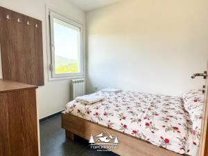 Postel nebo postele na pokoji v ubytování Gorske Kuće + 37 fotografií