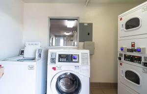 Fotografie z fotogalerie ubytování Motel 6-Del Rio, TX v destinaci Del Rio