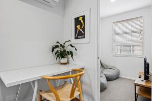 Φωτογραφία από το άλμπουμ του Three Bedroom Georgian Retreat σε Christchurch +4 φωτογραφίες