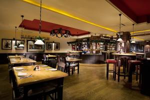 Restoran või mõni muu söögikoht majutusasutuses Jin Jiang International Hotel Xi'an