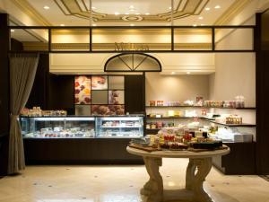 Comida no hotel ou em algum lugar perto