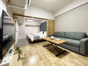 TV a/nebo společenská místnost v ubytování Casaen - Apt 1BR for 6 ppl good location
