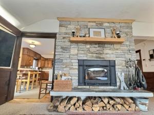 Φωτογραφία από το άλμπουμ του Snowarts- Game room, Fireplace, Close to golf σε Killington