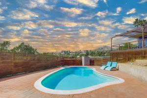 Bazén v ubytování Avoyer One Bedroom Guesthouse - La Mesa nebo v jeho okolí