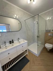 Koupelna v ubytování Daisy Apartment 27 + 41 fotografií