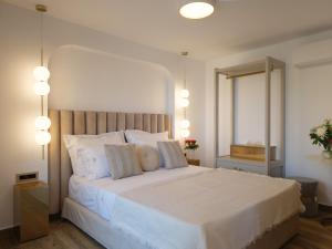 Кровать или кровати в номере Golden Luxury Suites