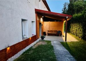 Galería fotográfica de Noclegi WOKU en Świebodzice