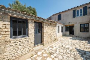 Bygningen som villaen ligger i