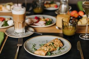 Jedzenie w hotelu lub w pobliżu