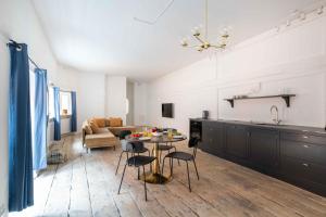Setusvæði á Charismatic Apartments in Copenhagen Old Town