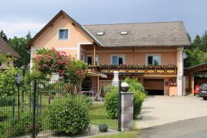 Zahrada ubytování Ferienwohnung und Gästezimmer Gaspar