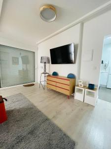 Et tv og/eller underholdning på Puerto Nova Atico