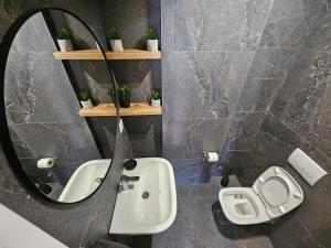 Phòng tắm tại Brooklyn88 Apartment +61 ảnh