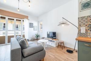 Televizorius ir (arba) pramogų centras apgyvendinimo įstaigoje Large & Quiet 1 Bdr Downtown dar 34 nuotraukos