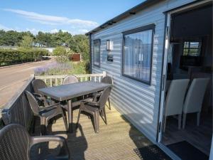 Φωτογραφία από το άλμπουμ του Pinewoods Park Style no.7 sleeps 6 – dog friendly σε Wells next the Sea +2 φωτογραφίες