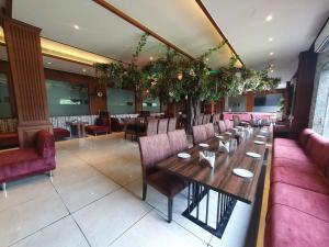 Akash Hotel Managed By JK Hotels & Resorts的休息区