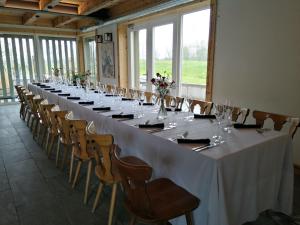 Palaima Hotel Anykščiai餐厅或其他用餐的地方