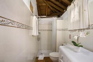 Phòng tắm tại Casa Rural Cha Carmen +23 ảnh