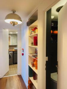 Panoramique vue NEW design proche Tour Eiffel廚房或簡易廚房
