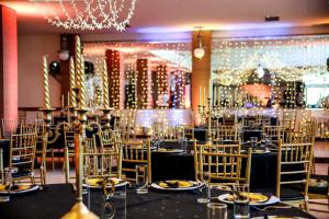 مطعم أو مكان آخر لتناول الطعام في Hotel Fontana
