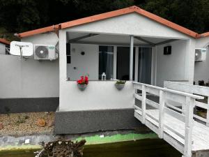 Balkón nebo terasa v ubytování Route 57 Sichevița