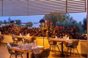A restaurant or other place to eat at TUI Blue Barut Andız - All Inclusive - Adults Only