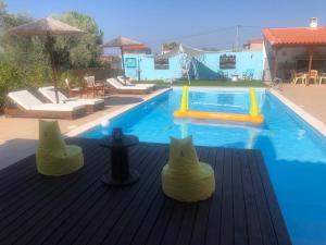 The swimming pool at or close to Villa Evenik