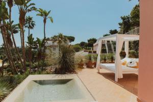 Bazén v ubytování Hotel Continental Mare nebo v jeho okolí