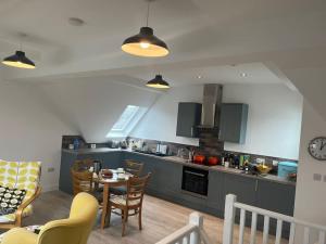 Η κουζίνα ή μικρή κουζίνα στο Stunning Cromer Apartment