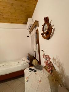 Postel nebo postele na pokoji v ubytování Guesthouse Klajd