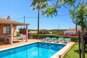 Bazén v ubytování Villa Lantana by Villa Plus nebo v jeho okolí