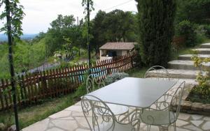 Gallery image of Mas provencal avec vue superbe in La Verdière