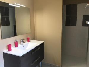 Φωτογραφία από το άλμπουμ του Le relais postal σε Celle-Lévescault