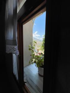 Nespecifikovaný výhled na hory nebo výhled na hory při pohledu z apartmánu