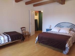 Foto dalla galleria di Gîte Gîte du Cantou 6/7 personnes a Grandrieu Altre 11 foto