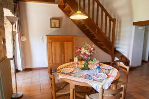 Billede fra billedgalleriet på Gîte Les Charmes 2/4 personnes du Presbytère i Saint-Georges-de-Lévéjac