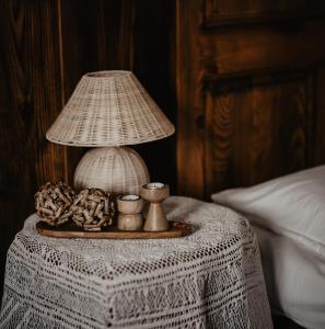 Łóżko lub łóżka w pokoju w obiekcie Chata nad Sanem