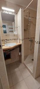 Koupelna v ubytování Un coin tranquille