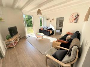 Χώρος καθιστικού στο Maison perouge 2 +16 φωτογραφίες
