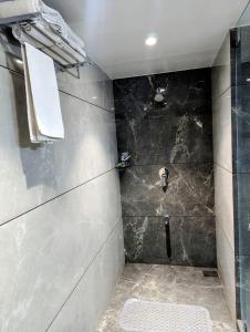 Koupelna v ubytování Hotel Red Chillee Restro