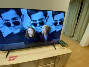 Μια τηλεόραση ή/και κέντρο ψυχαγωγίας στο Villa Habibi Ilidza