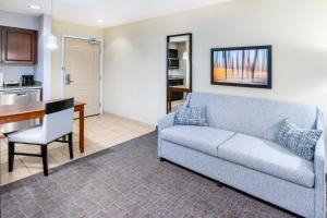 Kuchyň nebo kuchyňský kout v ubytování Homewood Suites by Hilton Denver - Littleton