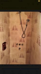 Et badeværelse på Hermosa Cabaña a metros del mar